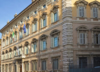 Sugar Tax, Tajani festeggia ma Garavaglia lo smaschera