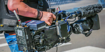 Taglio alle Tv locali, grave minaccia per un settore già in difficoltà