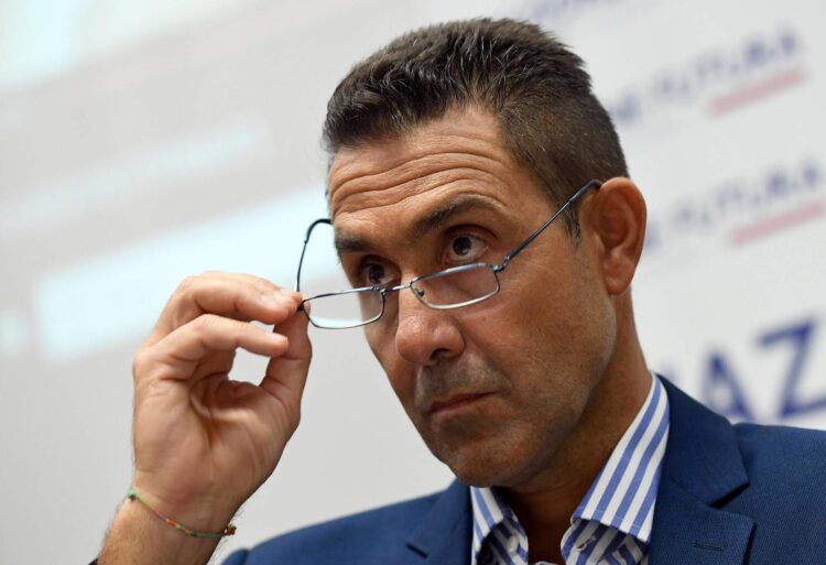 Vannacci all’attacco: “Follia in Forza Italia, per alcuni benpensanti uomo può essere incinto”