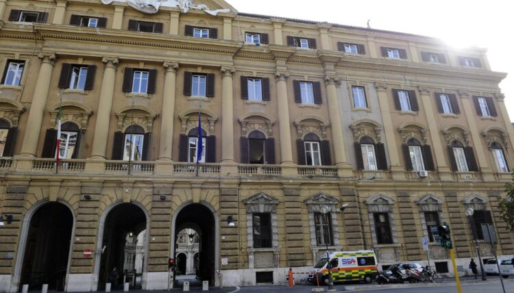 Quanto rendono i Ccteu, come si calcola la cedola e le differenze con altri titoli di Stato