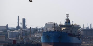 Gas sui 100 euro se lo Stretto di Hormuz resta chiuso, Italia tra i Paesi più a rischio