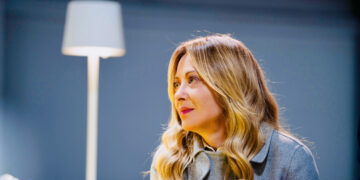 La premier incassa le bordate, ‘nessuna sudditanza’