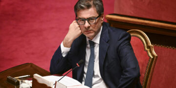 Giorgetti evoca la recessione, il governo insiste sulla sospensione del Patto