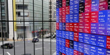 Borsa: Tokyo, apertura in aumento (+0,64%)