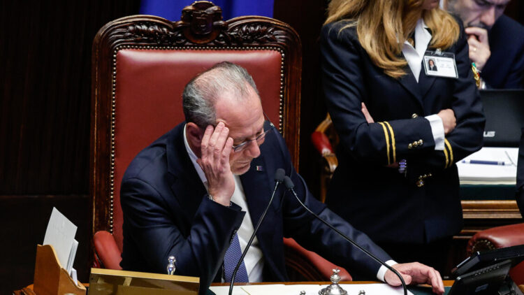 Il pentito parla anche di Mulè e Molteni, è scontro al Senato