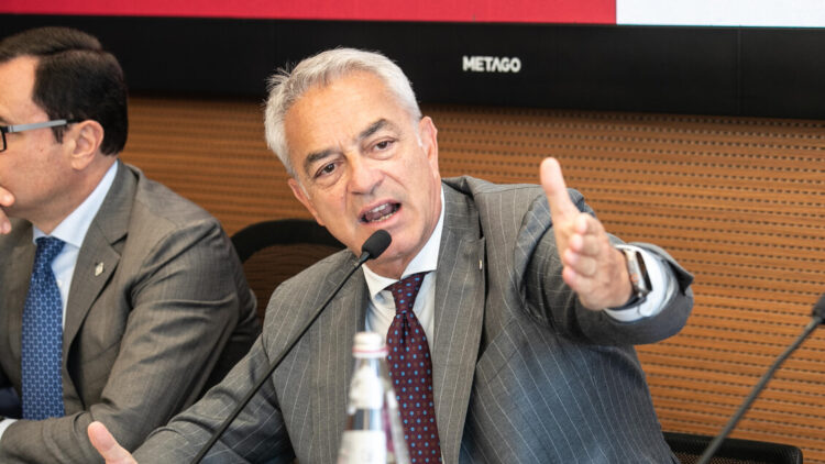 Maggioranza avanti sulla legge elettorale, muro delle opposizioni