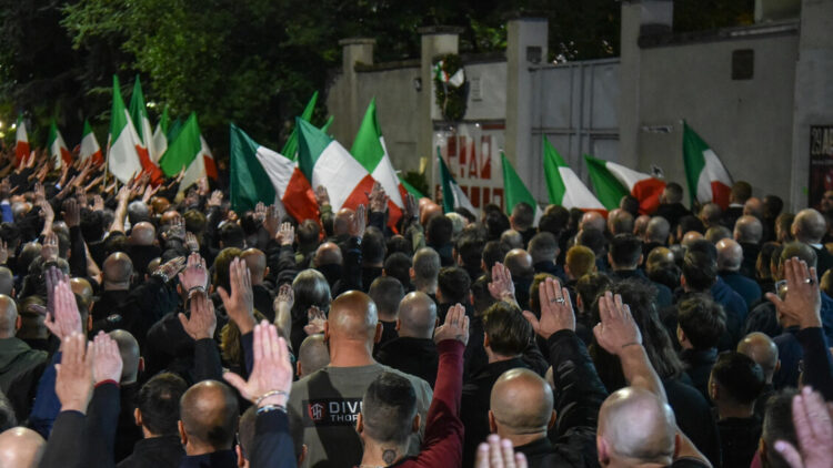 A Milano il corteo per Ramelli concluso con i saluti romani