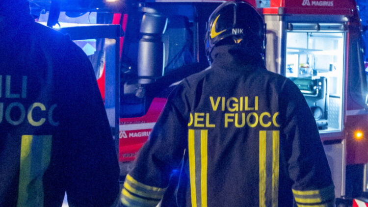 Incendio al Tribunale di Ivrea, segnalata una bomba carta nel parcheggio