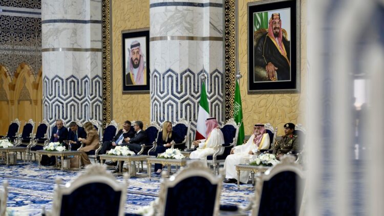 Meloni, Trump? Difendiamo nostri interessi, quando non siamo d’accordo lo diciamo