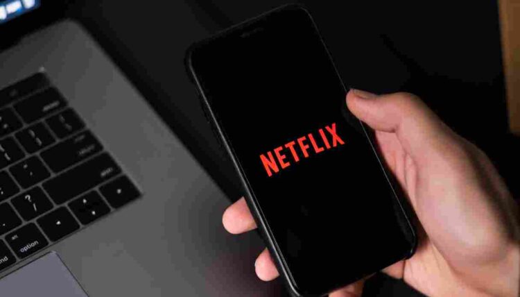 Netflix: risultati trimestre deludono. Il co-fondatore esce di scena