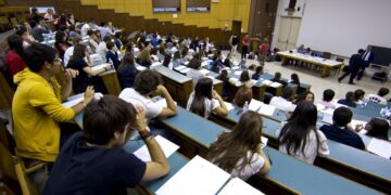 Reddito di merito, 1.000 euro al mese agli studenti universitari in Calabria