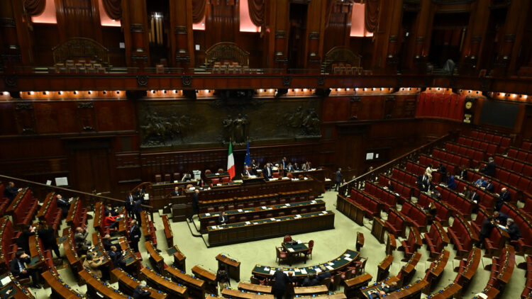 Sprint sulla legge elettorale, maggioranza valuta l’ok finale entro l’estate