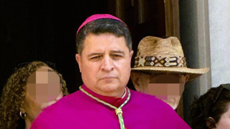 Il Papa nomina un ex immigrato clandestino vescovo in Usa