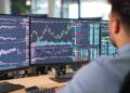 Le Borse europee chiudono la settimana corta in rialzo con il Brent che rintraccia