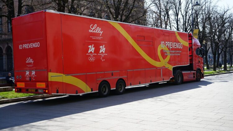 Lilly porta la salute in piazza con la clinica mobile ‘Io prevengo’