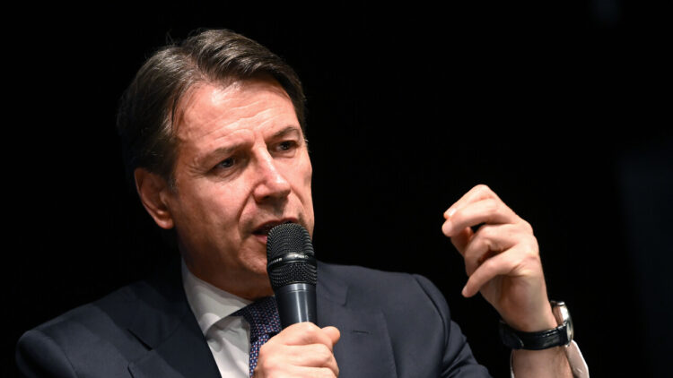 Conte prepara il progetto di governo, FdI non molla sul Covid
