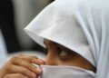 Valditara: ‘Il divieto di burqa a scuola per riaffermare la dignità delle donne’