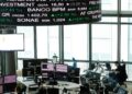 Lo spread risale a 83 punti base, rendimenti decennali al 4,05%: come investire