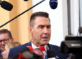 La maggioranza si spacca sull’Afd. Vannacci esulta ‘nessun dorma’