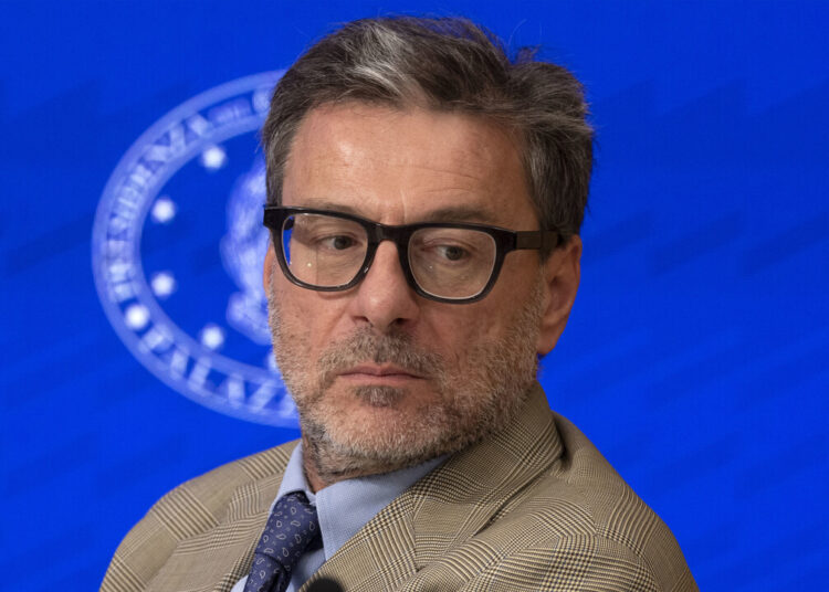 Decreto bollo auto in Gazzetta, 1,698 miliardi da economie su Pnrr