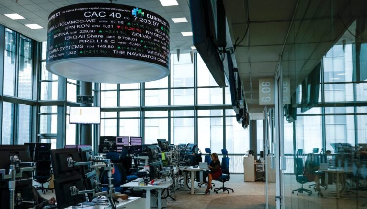 Lo spread scende ancora a 82 punti base, rendimenti al 4,18%: questa settimana iniziano le aste