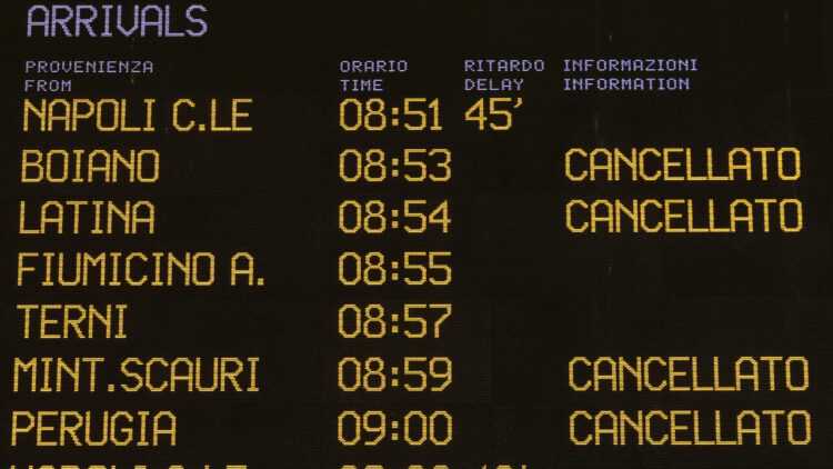 Multa da 1,75 milioni a Rfi per il caos treni a Termini dovuto al ‘chiodo’